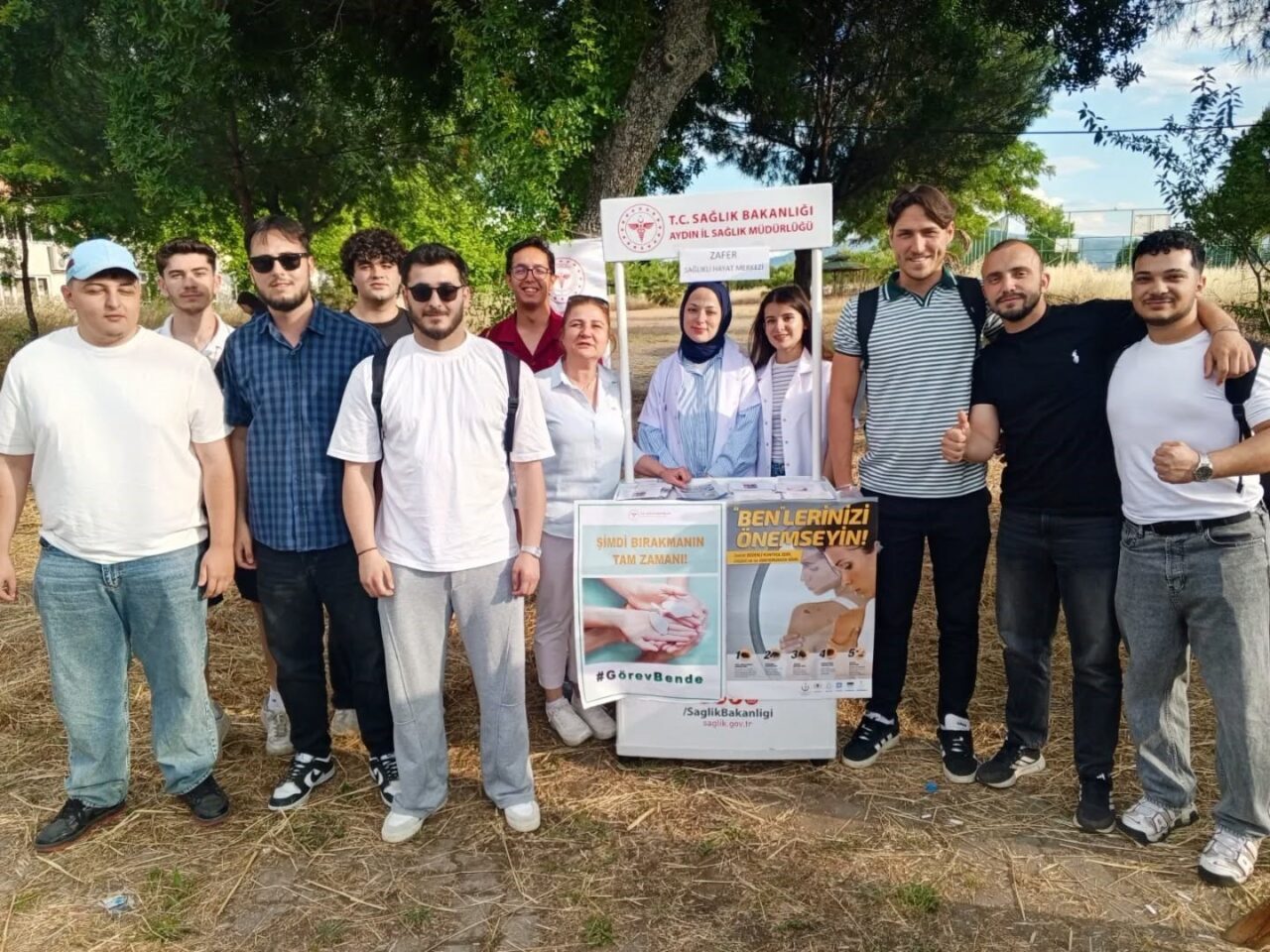 Nazilli’de cilt kanseri ve sigaranın zararlarına dikkat çekildi 4 Nazilli’de cilt kanseri ve sigaranın zararlarına dikkat çekildi