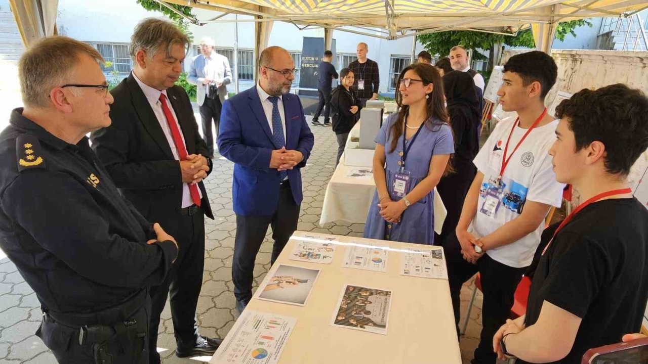 nazillide imam hatip lisesi bilim fuari duzenledi 7d787beb6af6