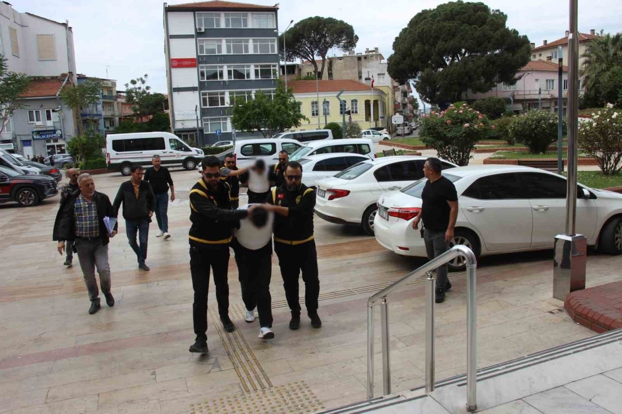 olumle biten silahli kavganin suphelileri adliyeye sevk edildi 3ea1bbd4d5da