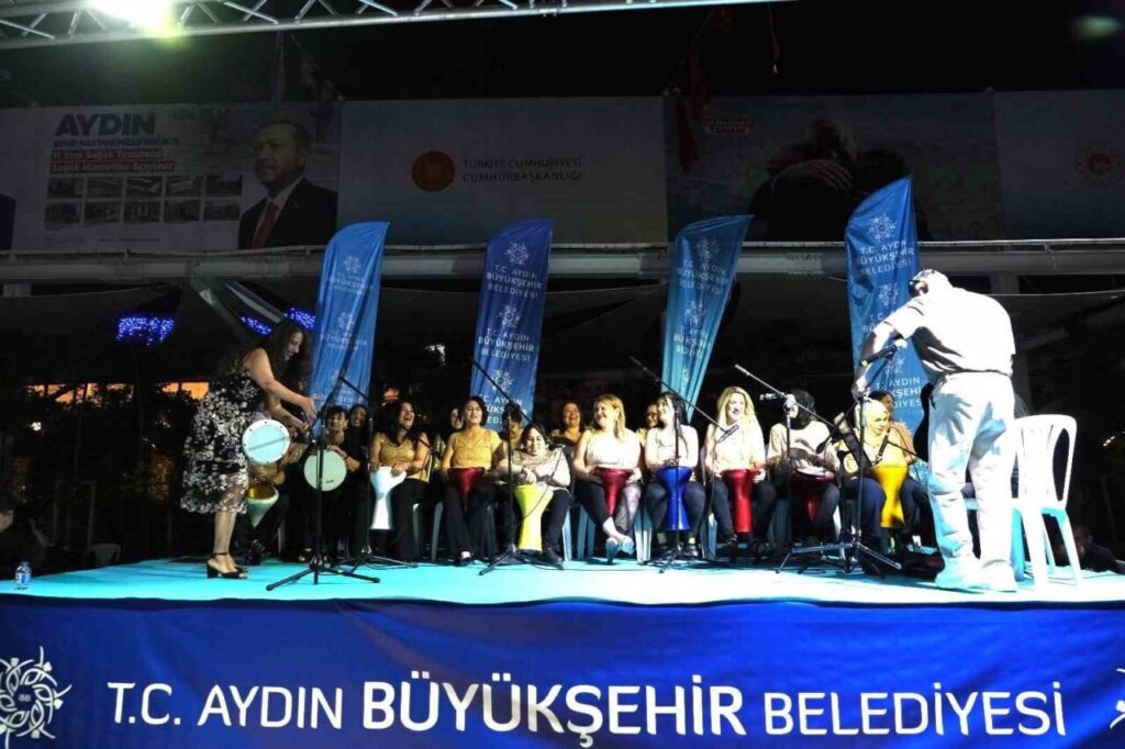 otizmli ogrencilerin eserleri buyuk begeni topladi 01a918043c27