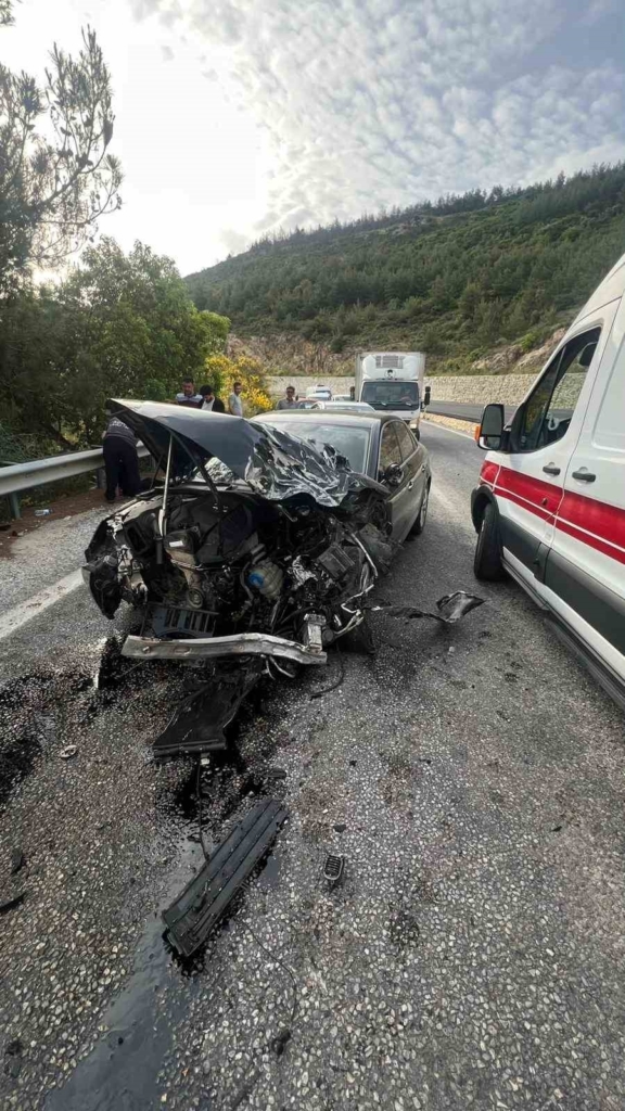otomobille carpisan yolcu minibusu yan yatti 10 yarali 6dca7f9fbdf2