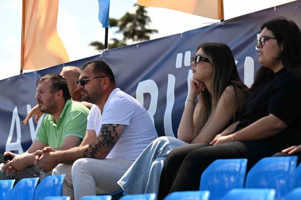 Plaj voleybolunun kalbi Aydın Tekstil Park’ta atıyor 4 plaj voleybolunun kalbi aydin tekstil parkta atiyor 26f033035d9c