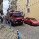 Rüzgarda devrilen ağaç park halindeki araçlara zarar verdi 6 ruzgarda devrilen agac park halindeki araclara zarar verdi 687c6e339d3b
