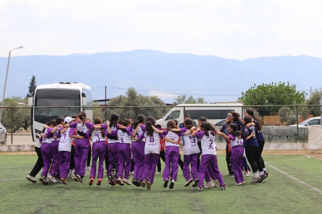 softbol turkiye birinciligi aydinin ev sahipliginde tamamlandi ea80fd313b7f
