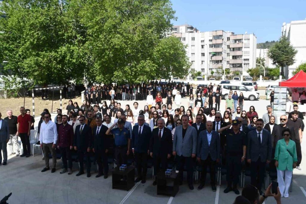 sokede 3 kariyer gunleri gencleri is dunyasiyla bulusturdu f920ab996d72