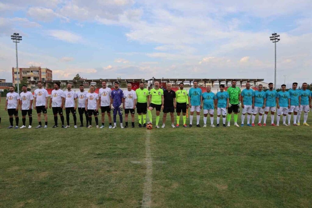 sokespor altyapisinda futbola baslayan tasdemir sahalara veda etti 1b70c479705b