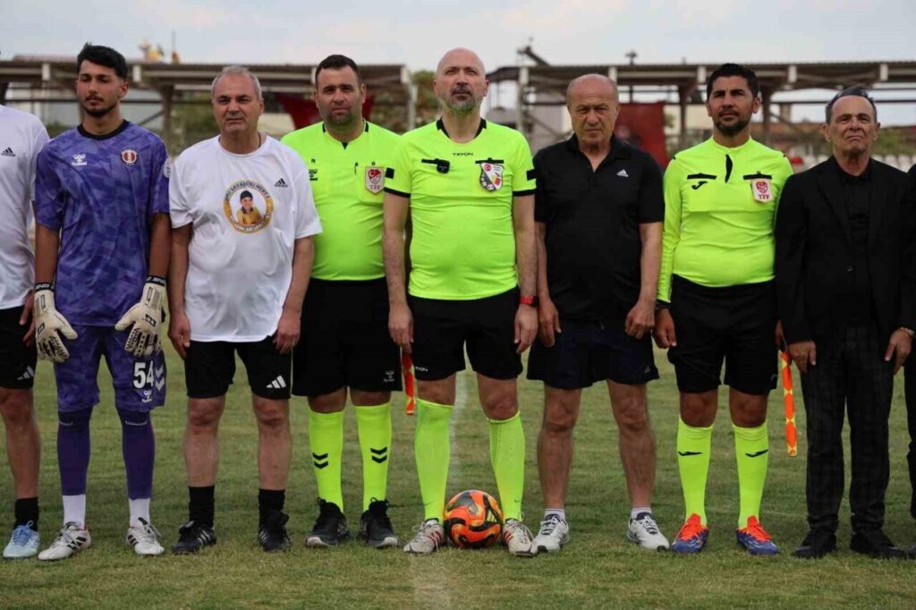sokespor altyapisinda futbola baslayan tasdemir sahalara veda etti acad136ad89f