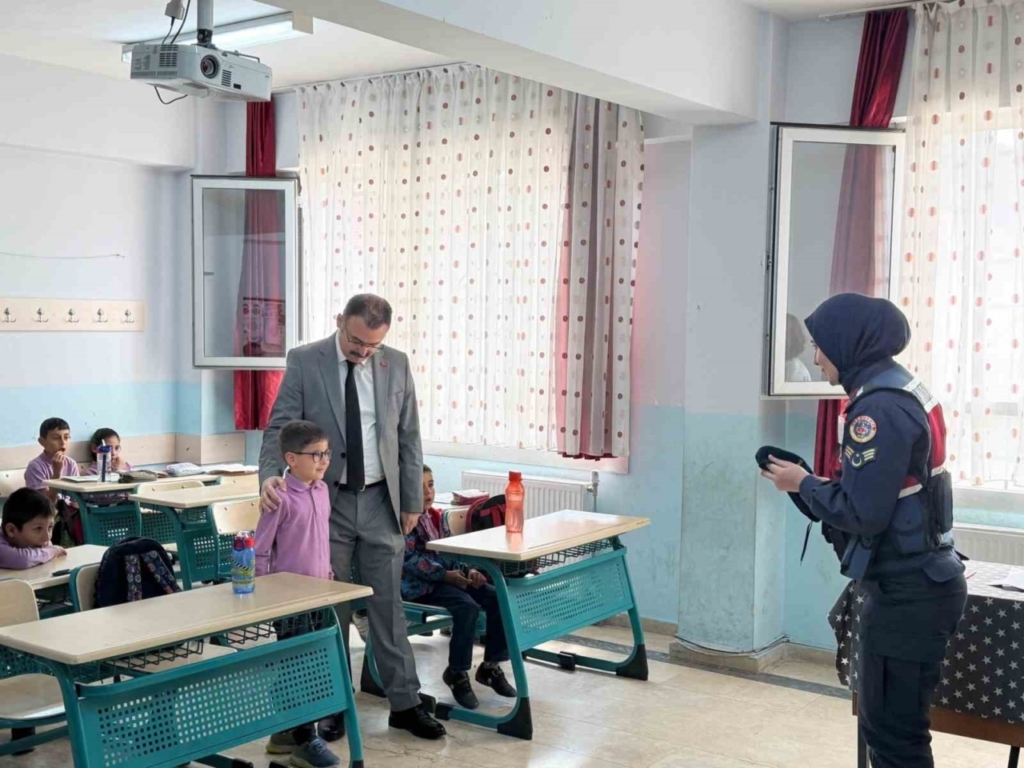 Sultanhisar’da miniklere trafik eğitimi 5 sultanhisarda miniklere trafik egitimi 224b398674d4