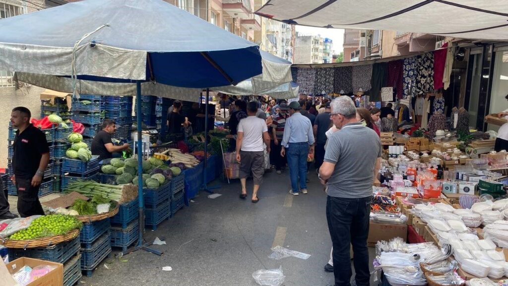 Tarihi Salı Pazarı’nda bayram bereketi 3 tarihi sali pazarinda bayram bereketi a17e8029a4a6