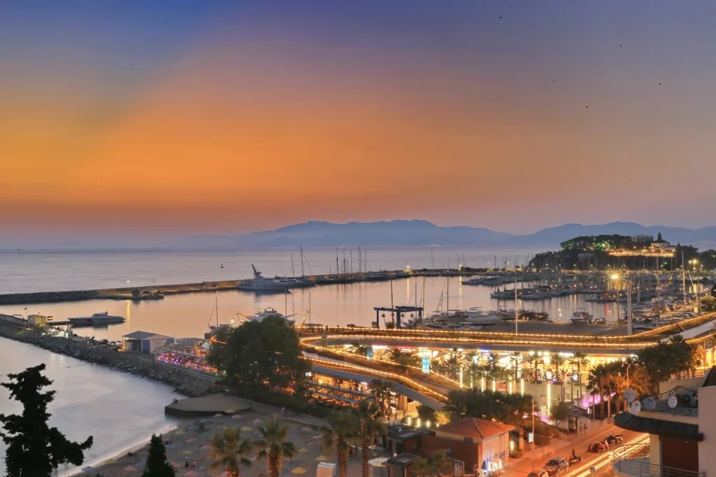 Setur Kuşadası Marina