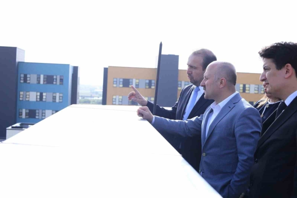 vali varol sehir hastanesinde incelemelerde bulundu ff0858dded42
