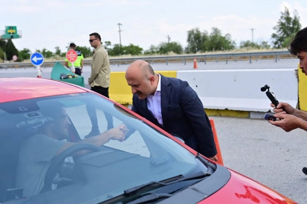 vali varoldan bayram oncesi otoyol denetimi 97eb3d860509