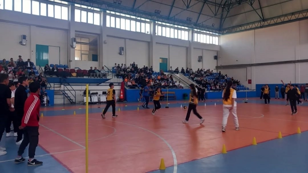 Yenipazar’da geleneksel çocuk oyunları heyecanı yaşandı 6 yenipazarda geleneksel cocuk oyunlari heyecani yasandi 4a144b180ac2