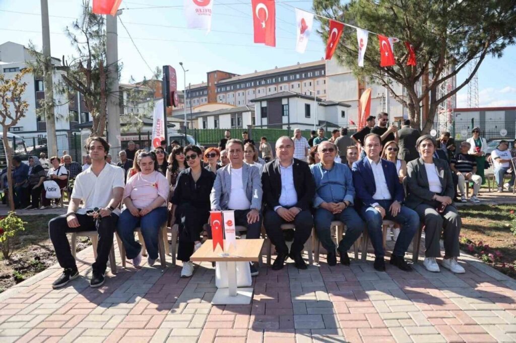 yurt kafe ve isikli parki hizmete acildi 4474be022294