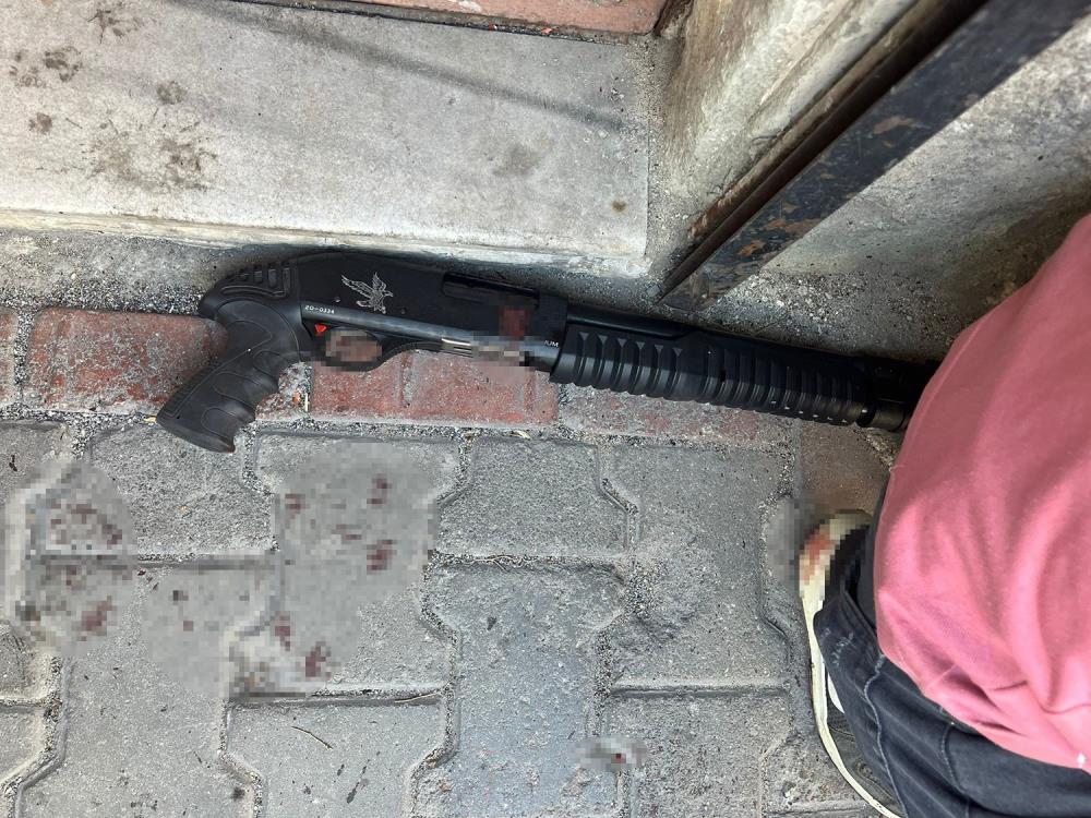 Tokat yedi pompalıyla döndü: 2 yaralı 2 gözaltı 2 Tokat yedi pompalıyla döndü: 2 yaralı 2 gözaltı