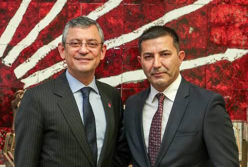 CHP Aydın, Özgür Özel için hazırlanıyor: İmzalar atılacak