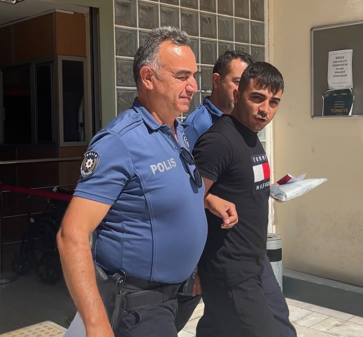 Aydın'da iş yerine molotoflu saldırı: Ev hapsindeydi 1 WhatsApp Image 2026 06 03 at 16.36.15