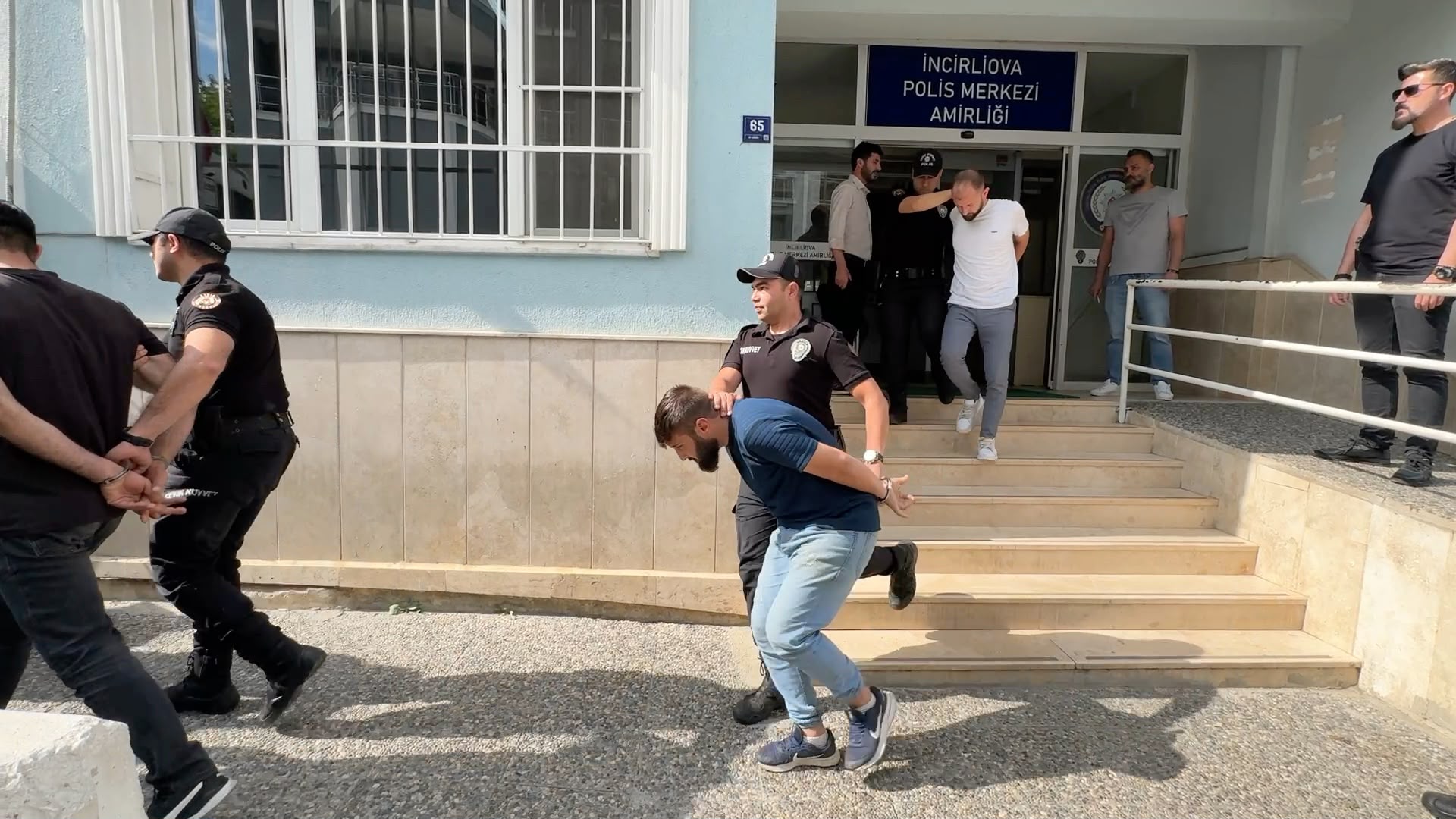 İncirliova'da uyuşturucu partisinde gasp! Melisa ve 7 arkadaşı adliyede 1 WhatsApp Image 2026 06 05 at 09.40.03