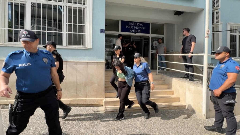 İncirliova'da uyuşturucu partisinde gasp! Melisa ve 7 arkadaşı adliyede 4 WhatsApp Image 2026 06 05 at 09.40.04 1