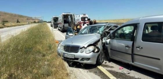 Köy yolunda can pazarı! Almanya’dan gelen gurbetçi hayatını kaybetti: Yaralılar var