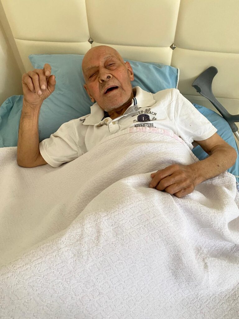 Milletvekili Sarıbaş’tan Yürekleri Isıtan Dokunuş: Çineli Yaşlı Çift Huzurevine Yerleştirildi 2 WhatsApp Image 2026 06 16 at 15.33.50