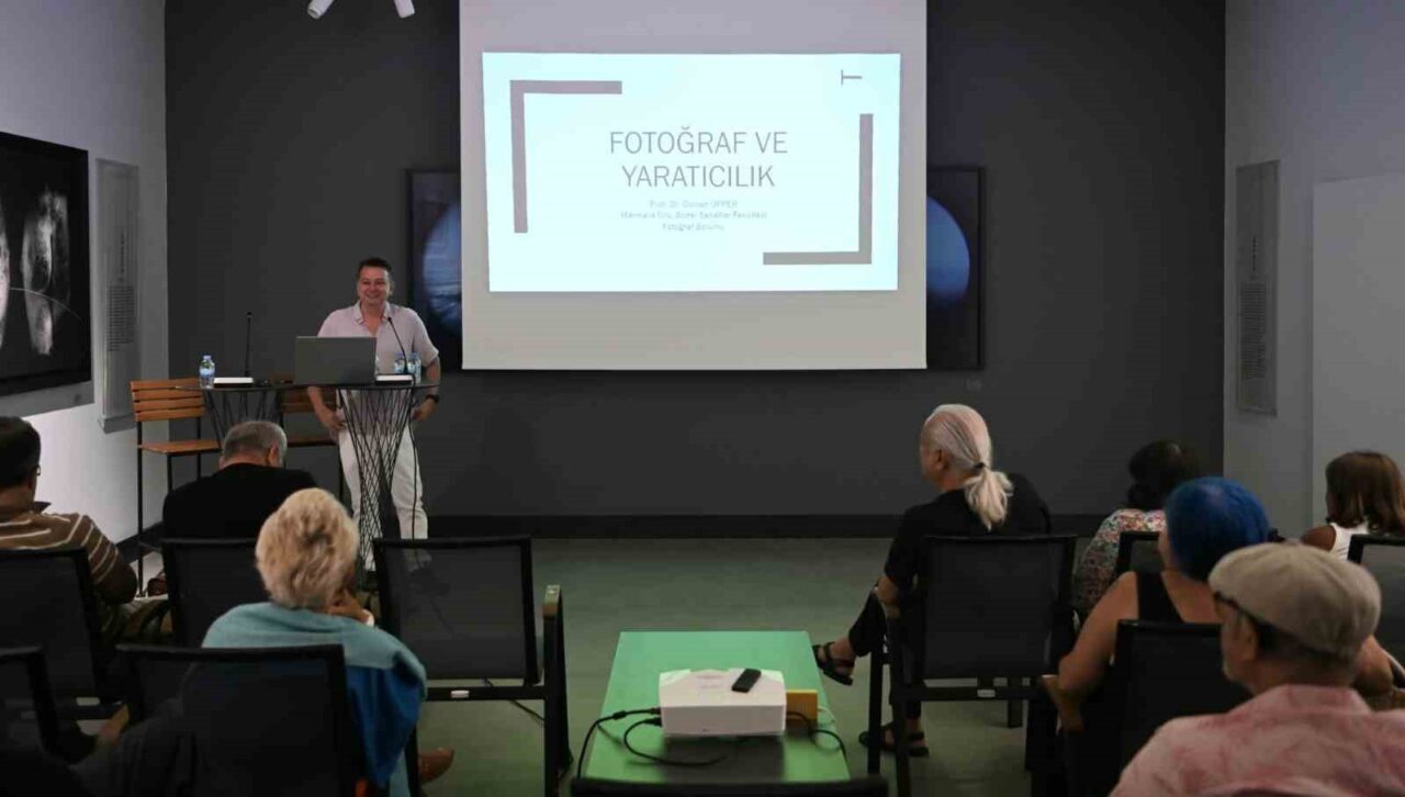 Ada Modern’de fotoğraf sanatı farklı yönleriyle mercek altına alındı