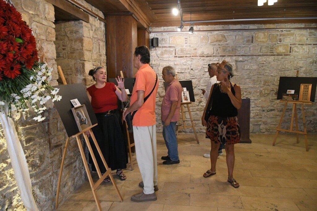 arkeoloji ve sanat bu sergide bulustu d5f04a88512e