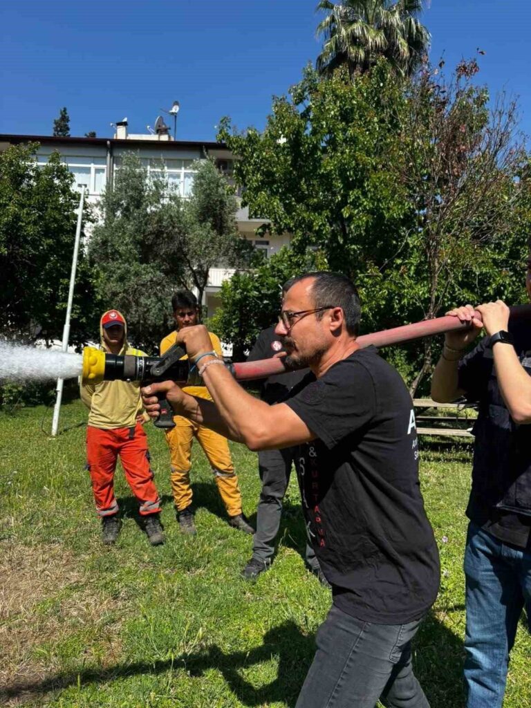 asak gonullulerine orman yanginlariyla mucadele egitimi 4344431cb19d