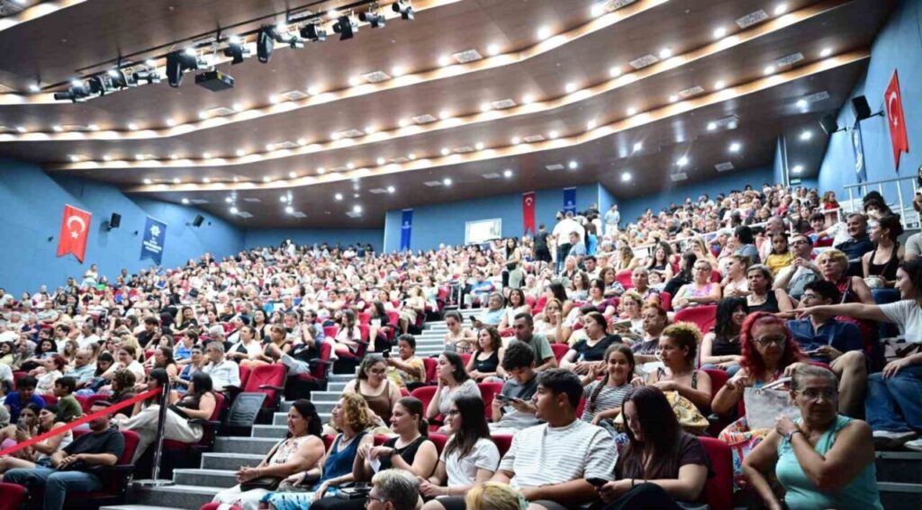 aydin buyuksehir belediyesinin konser heyecani didime tasindi 5ac503a1ccc9