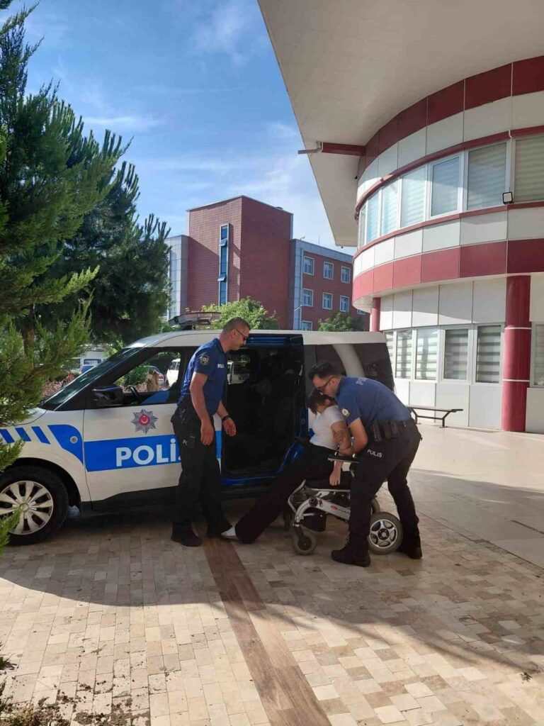 aydin polisinden yksye giren engelli ogrenciye anlamli destek 5b952f39384b