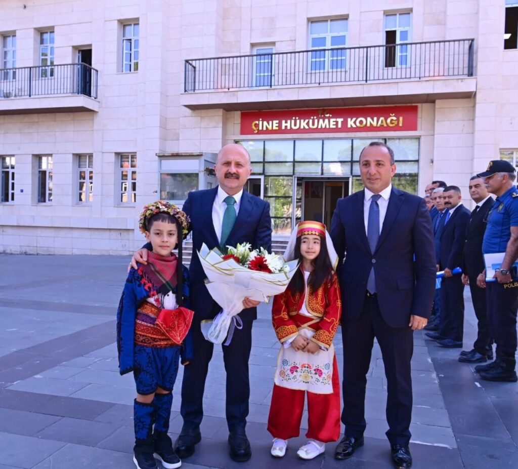 aydin valisi varol cinedeki toplantida projeleri degerlendirdi 1847bdea5e3b