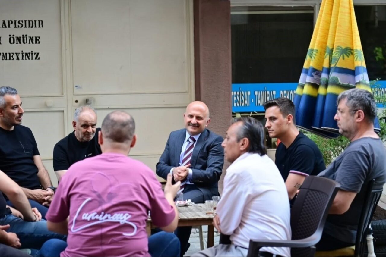 aydin valisi varol genclik caddesinde esnafla bulustu c35b512765f8
