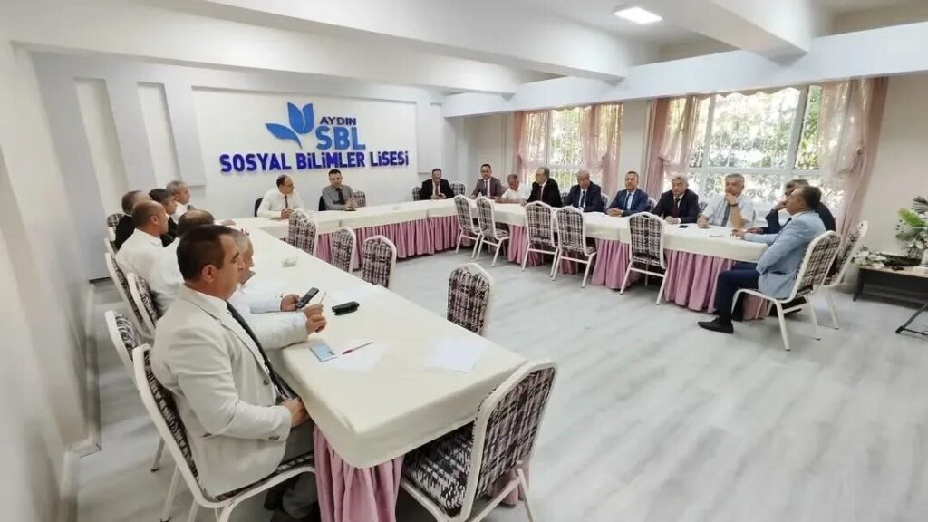 Aydın’da ilçe milli eğitim müdürleri bir araya geldi 3 aydinda ilce milli egitim mudurleri bir araya geldi 89255d408156