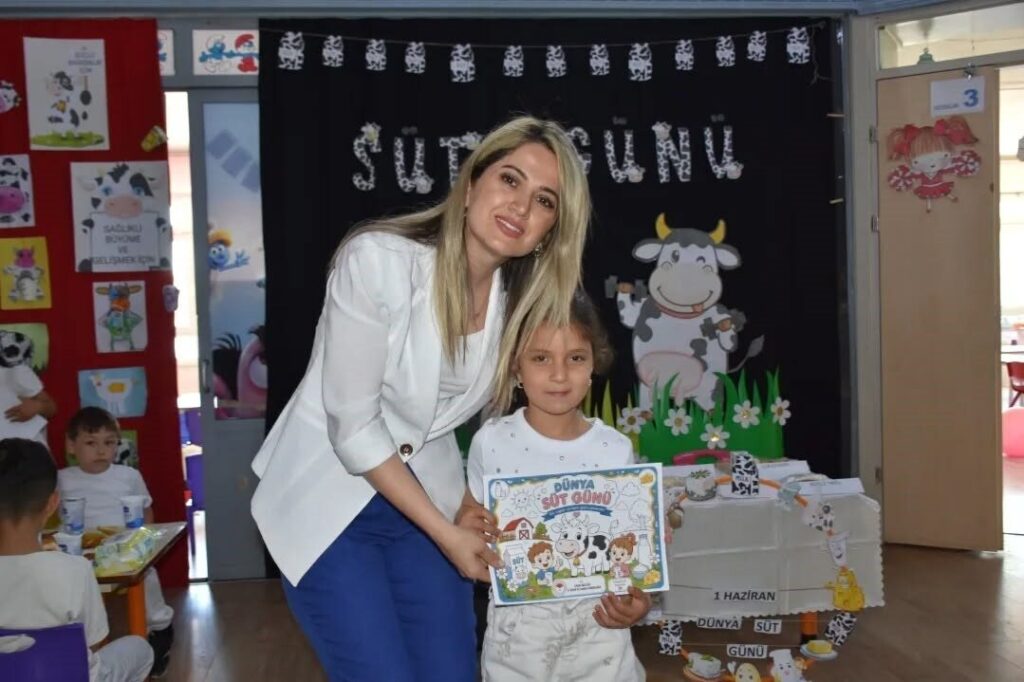 aydinda miniklere sut tuketiminin onemi anlatildi 5d4332cdb7a0