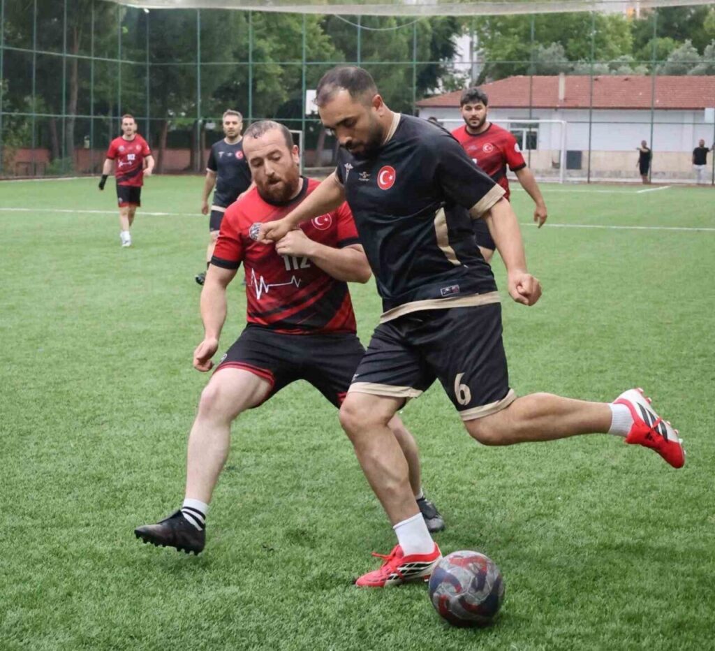 aydinda saglik calisanlarinin futbol heyecani sona erdi 89cbbfaf894e