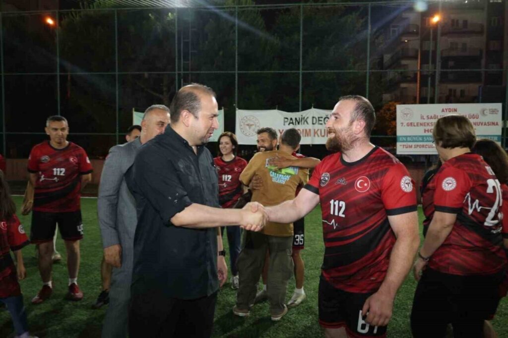 aydinda saglik calisanlarinin futbol heyecani sona erdi f2e3edbdf363