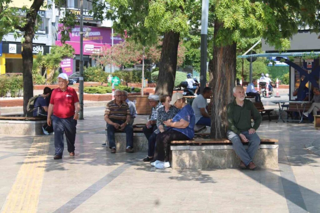 aydinda sicaklar aniden yukseldi termometre 42 dereceyi gosterdi 8834c23ee714