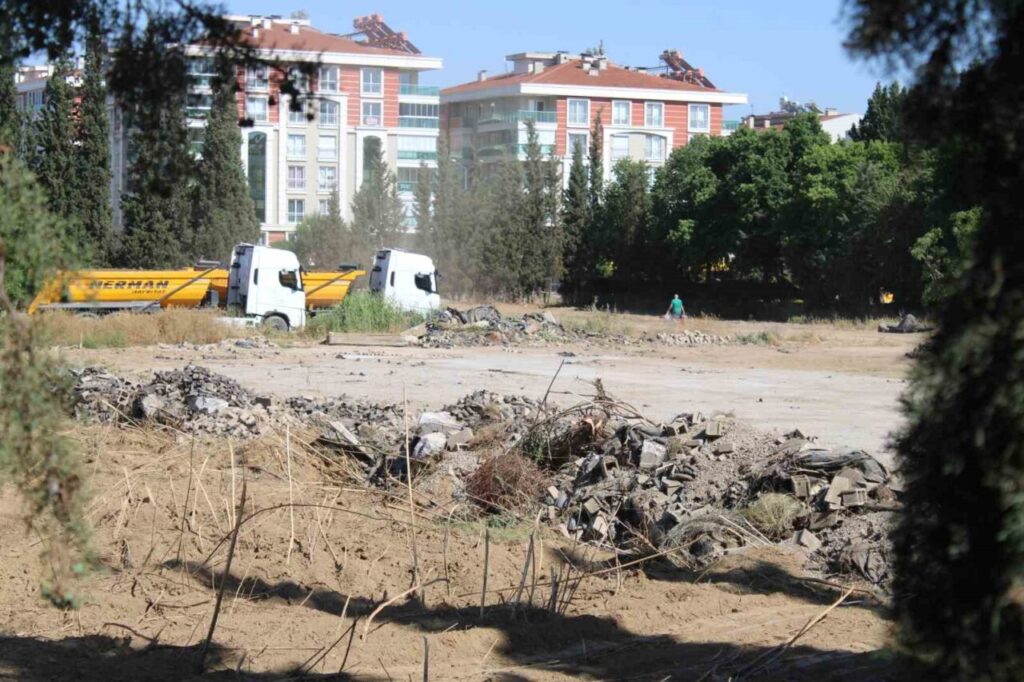 aydinda yeni adalet sarayi icin ilk kazma vuruldu 6d786d9e1222