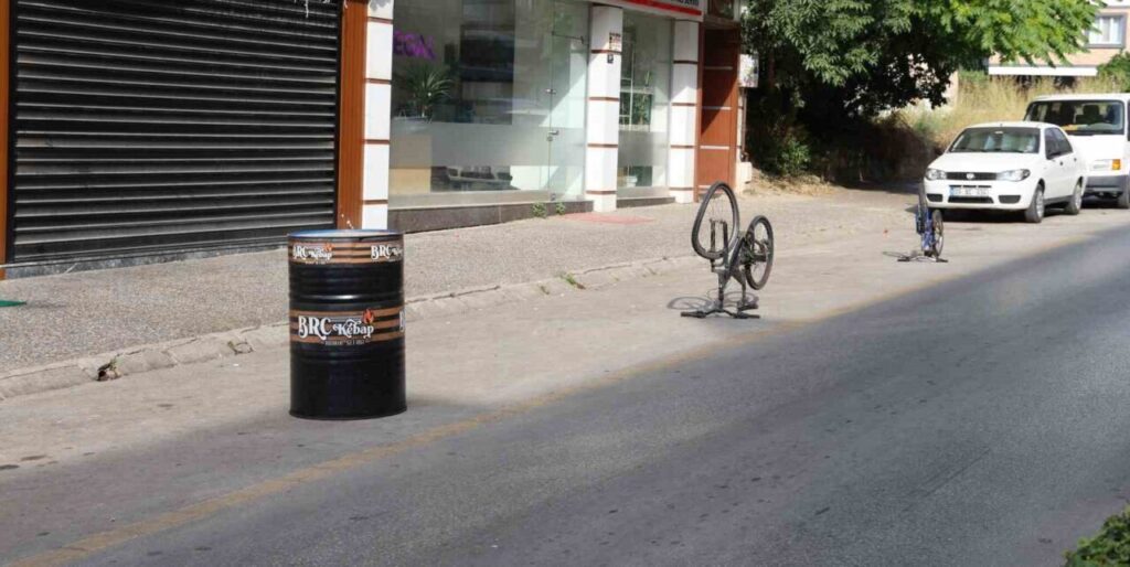 Aydın’daki trafik ve otopark sıkıntısının en önemli nedenlerinden biri denetimsizlik 2 aydindaki trafik ve otopark sikintisinin en onemli nedenlerinden biri denetimsizlik d059fc34129f
