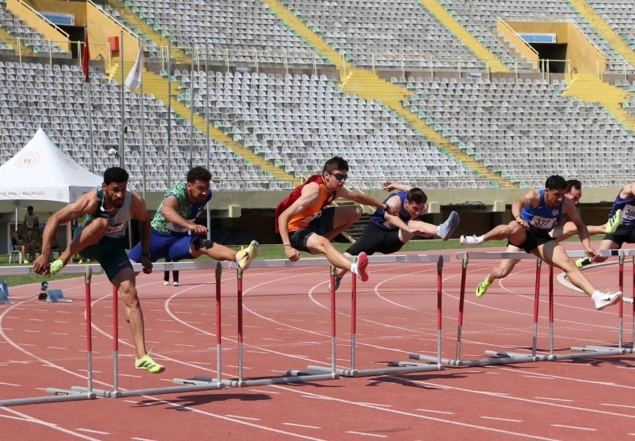 Aydınlı sporcu 110 metre engellide Türkiye rekoru kırdı