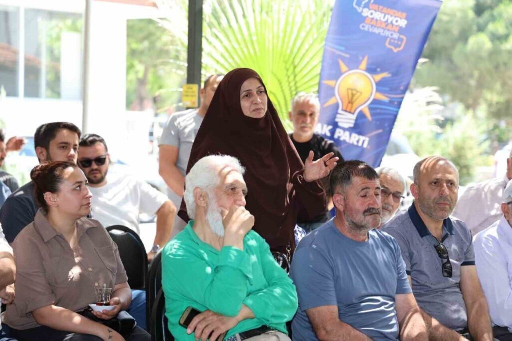 baskan arikan vatandaslarin sorularini yanitladi 4e40352ab942