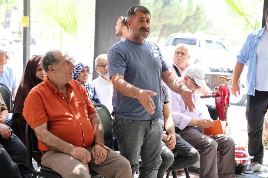 baskan arikan vatandaslarin sorularini yanitladi d32830114738