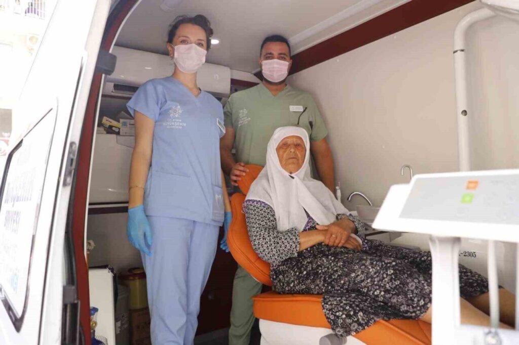 baskan cercioglu her alanda oldugu gibi saglik alaninda da yaninizdayiz 737ba109789a