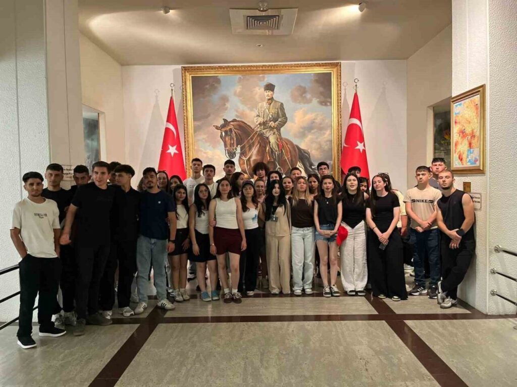 baskan dogancadan ogrencilere diploma jesti d4dd0a67b211