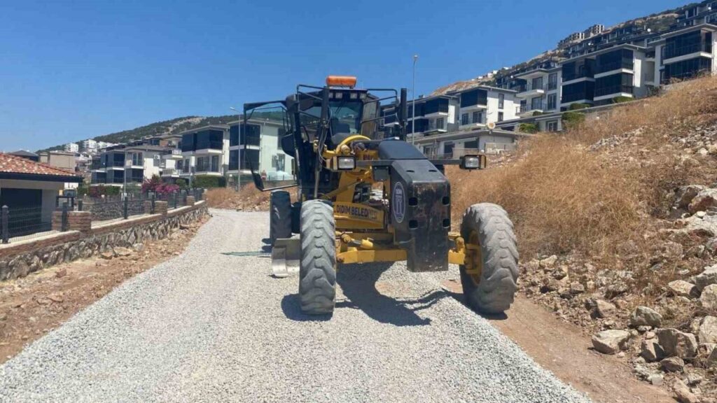 baskan gencay daha guvenli ve konforlu yollar icin calismalarimizi surduruyoruz 9aab6e34dae8