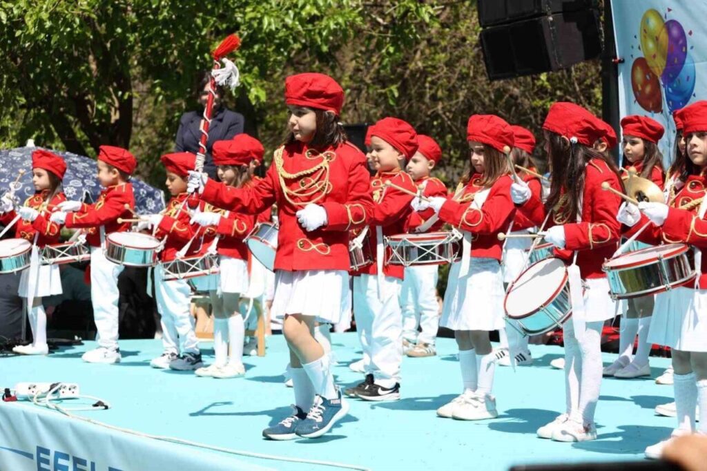 baskan yetiskinden cocuklara armagan 9e1b4a76e831