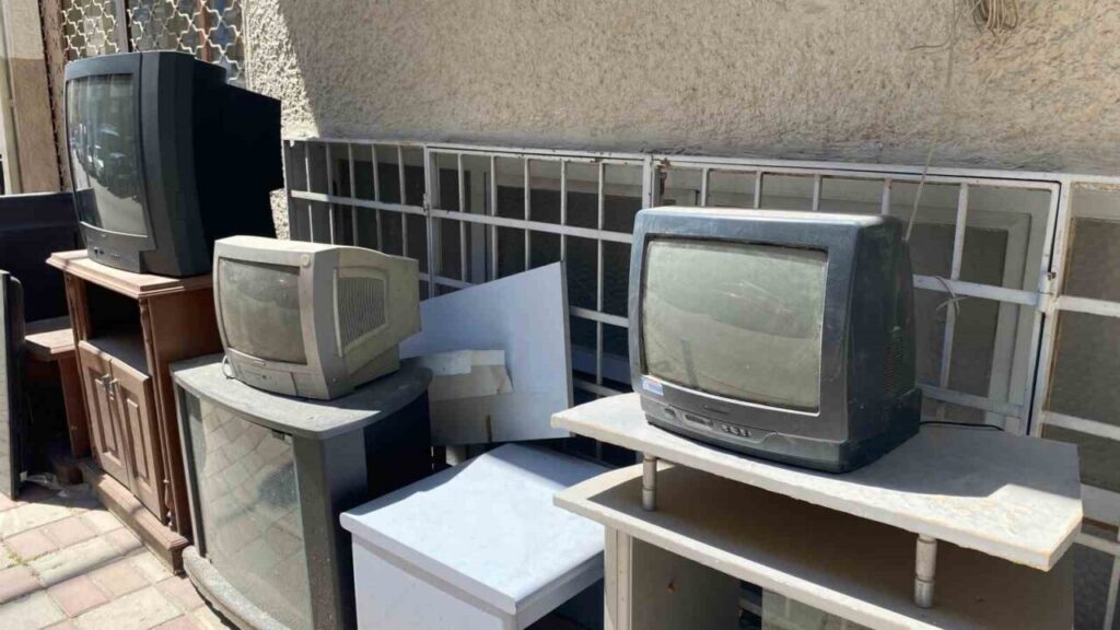 Bir dönemin vazgeçilmezi tüplü televizyonlar, şimdilerde nostalji yaşatıyor 4 bir donemin vazgecilmezi tuplu televizyonlar simdilerde nostalji yasatiyor 6d9f4f006eb2