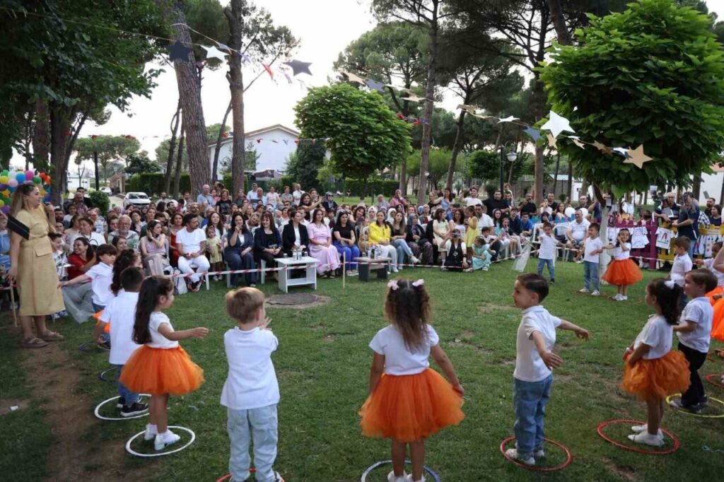 buyuksehirin cocuk gelisim merkezlerinde mezuniyet heyecani yasandi 96303b57c6b5
