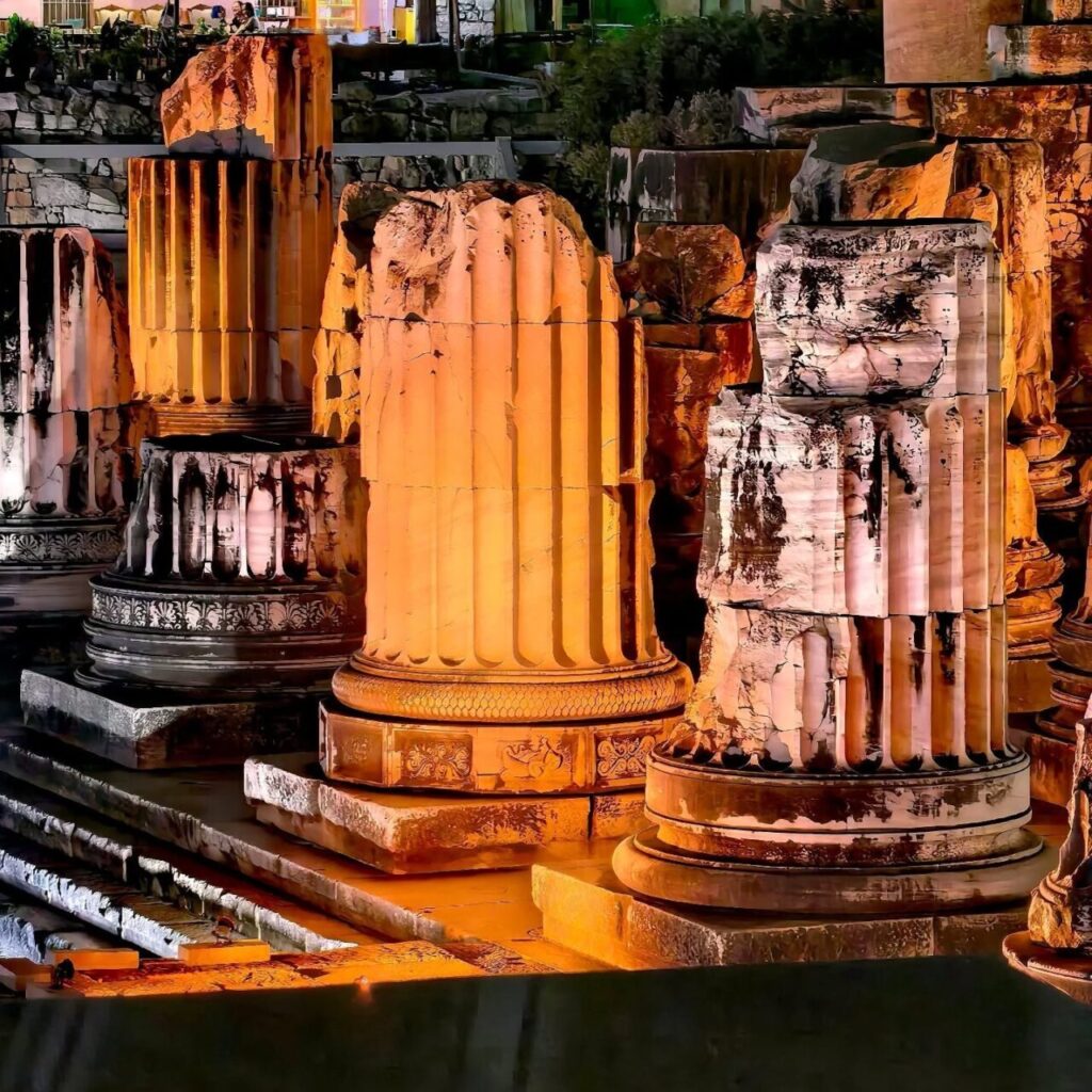 didim apollon tapinagi gece de ziyaret edilebilecek bbe024adb408