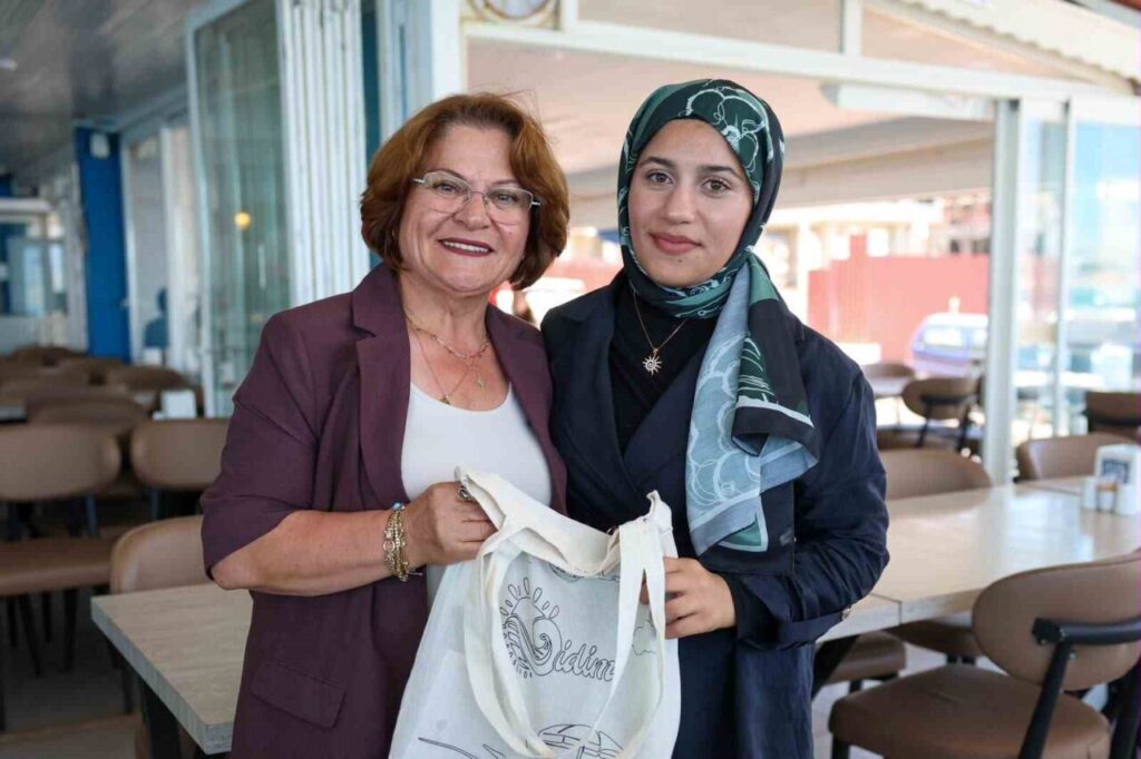 didim belediyesinden ogrencilere sinav oncesi moral bulusmasi 2b877a5f8792
